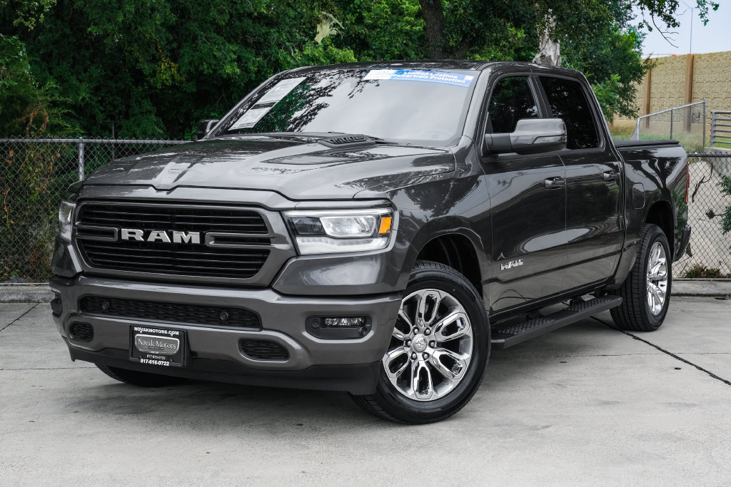 Used 2023 RAM 1500 Laramie AWD/4WD image 11