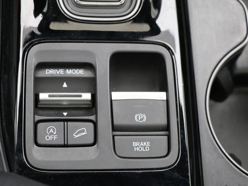 Used 2024 Honda Pilot TrailSport image 32