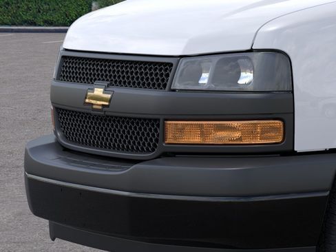 New 2026 Chevrolet Express 2500 Extended w/ Driver Convenience Package RWD image 13