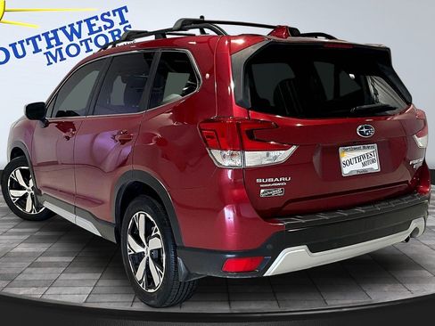 Used 2020 Subaru Forester Touring AWD/4WD image 5