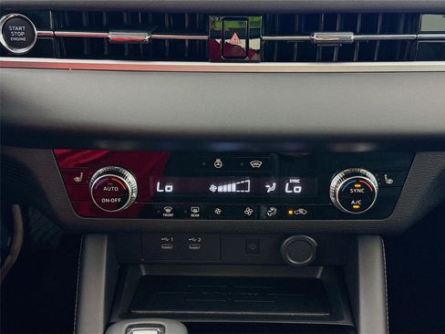 New 2026 Mitsubishi Outlander SE AWD/4WD image 15
