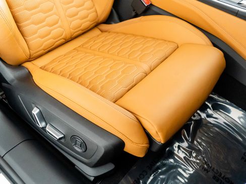 Used 2025 Audi RS 6 performance image 32