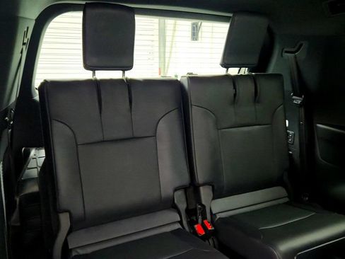 Used 2022 Lexus LX 600 4WD w/ Accessory Package (Z1) image 21
