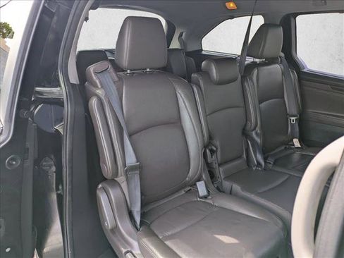 Used 2018 Honda Odyssey Touring image 19