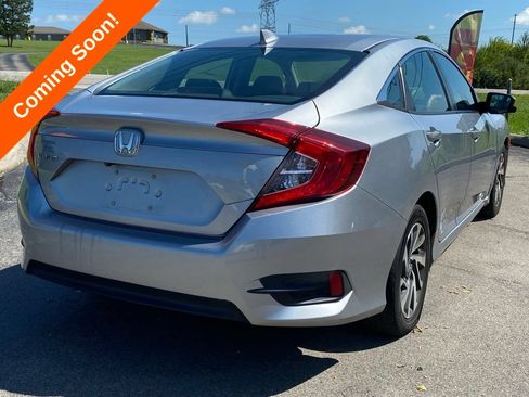 Used 2018 Honda Civic EX image 11