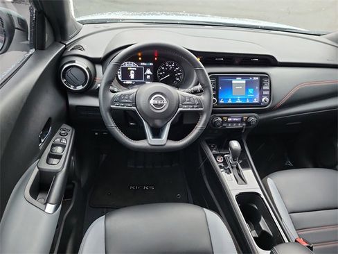 Certified 2023 Nissan Kicks SR w/ SR Premium Package image 15
