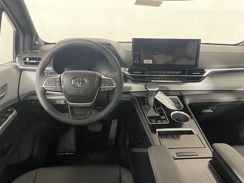 New 2026 Toyota Sienna XSE AWD/4WD image 16