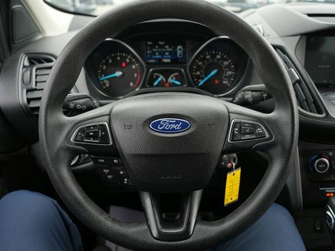 Used 2018 Ford Escape SE w/ Ford Safe & Smart Package AWD/4WD image 11