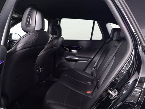 Certified 2025 Mercedes-Benz GLC 300 image 11