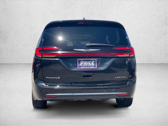 Used 2022 Chrysler Pacifica Limited FWD image 4