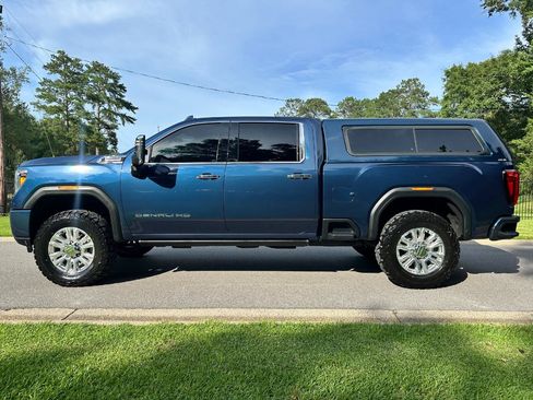 Used 2020 GMC Sierra 2500 Denali w/ Denali Ultimate Package AWD/4WD image 7