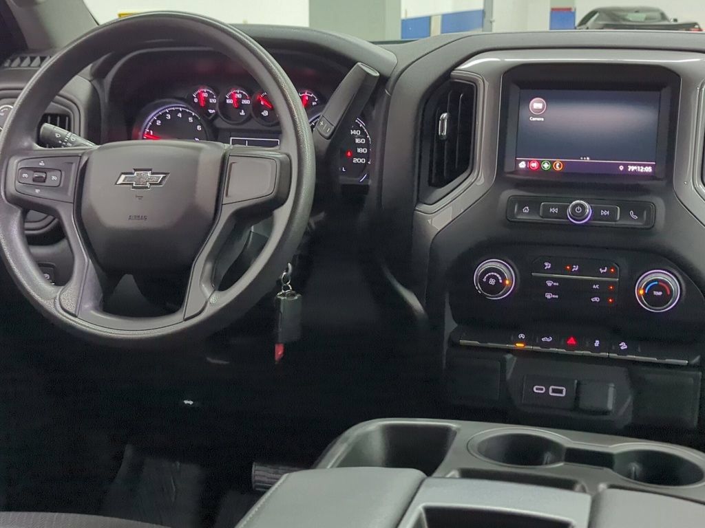 Used 2022 Chevrolet Silverado 1500 Custom Trail Boss AWD/4WD image 28
