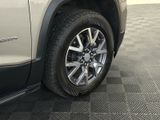 Used 2023 GMC Acadia SLT w/ Preferred Package image 4