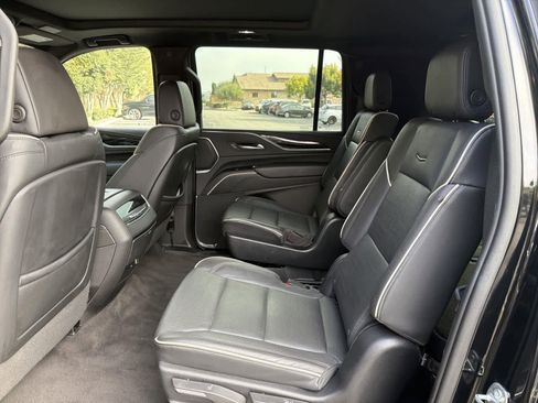 Used 2023 Cadillac Escalade ESV Sport image 30