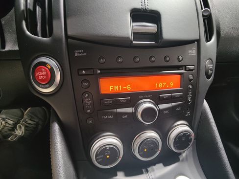 Used 2009 Nissan 370Z Touring image 30