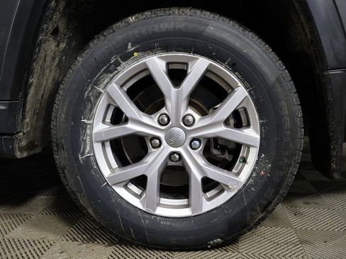 Used 2021 Jeep Grand Cherokee L Limited w/ MOPAR Finishing Package image 25