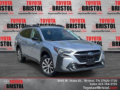 Used 2025 Subaru Outback Premium w/ Popular Package #1