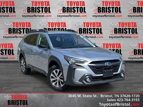 Used 2025 Subaru Outback Premium w/ Popular Package #1 AWD/4WD image 1