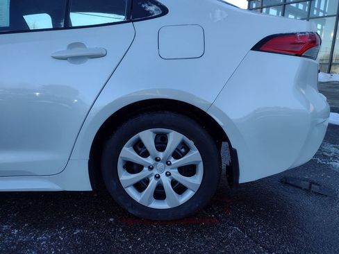 Used 2025 Toyota Corolla LE image 4