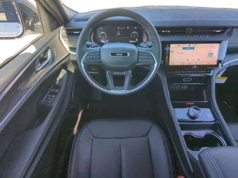 New 2026 Jeep Grand Cherokee Limited w/ Limited Altitude Package image 19