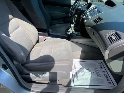 Used 2010 Honda Civic DX-VP image 14