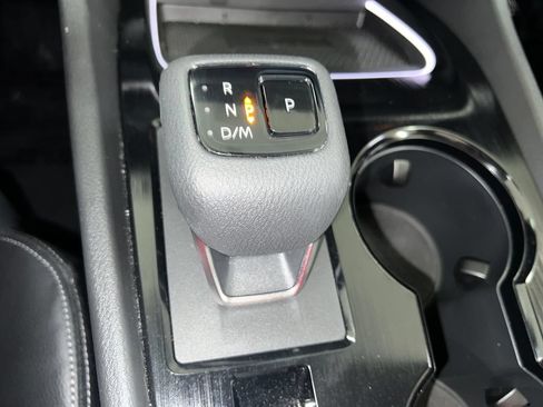 Used 2025 Nissan Rogue SL w/ SL Premium Package FWD image 27