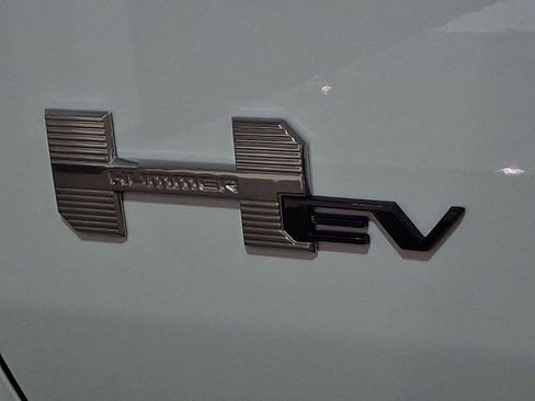 New 2026 GMC Hummer EV 2X image 12