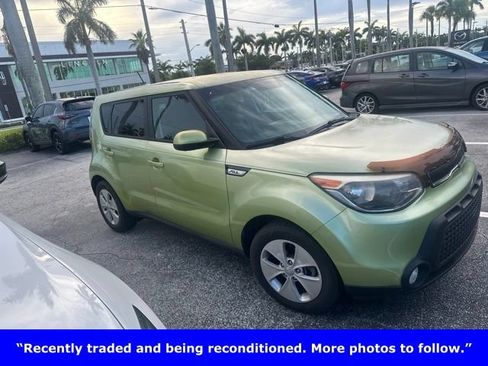 Used 2015 Kia Soul FWD image 1