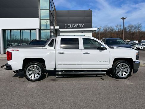 Used 2018 Chevrolet Silverado 1500 LTZ w/ High Desert Package image 27