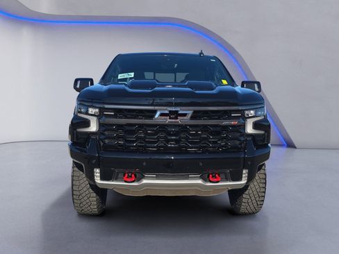 Used 2025 Chevrolet Silverado 1500 ZR2 w/ Technology Package image 12
