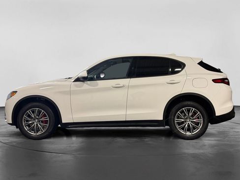 Used 2023 Alfa Romeo Stelvio Sprint image 8
