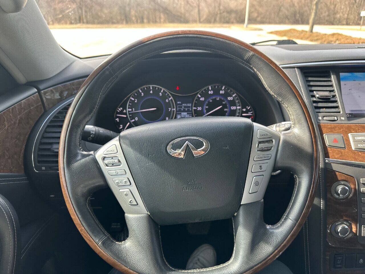 Used 2017 INFINITI QX80 4WD w/ Driver Assistance Package image 26