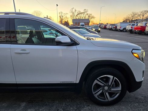 Used 2020 GMC Terrain SLT image 13