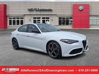 Used 2023 Alfa Romeo Giulia Veloce RWD video 1