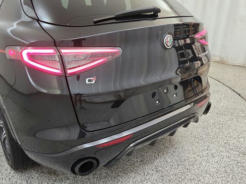 Used 2024 Alfa Romeo Stelvio Veloce AWD/4WD image 29