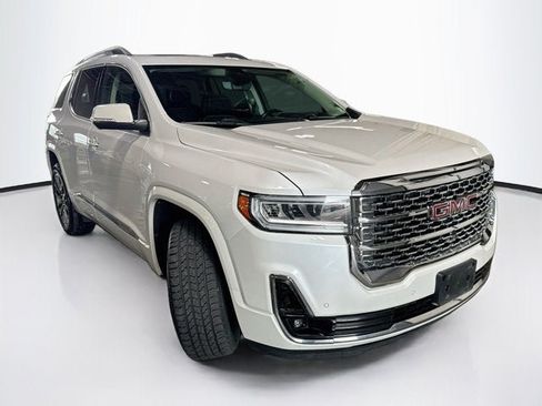 Used 2021 GMC Acadia Denali w/ Denali Ultimate Package AWD/4WD image 3