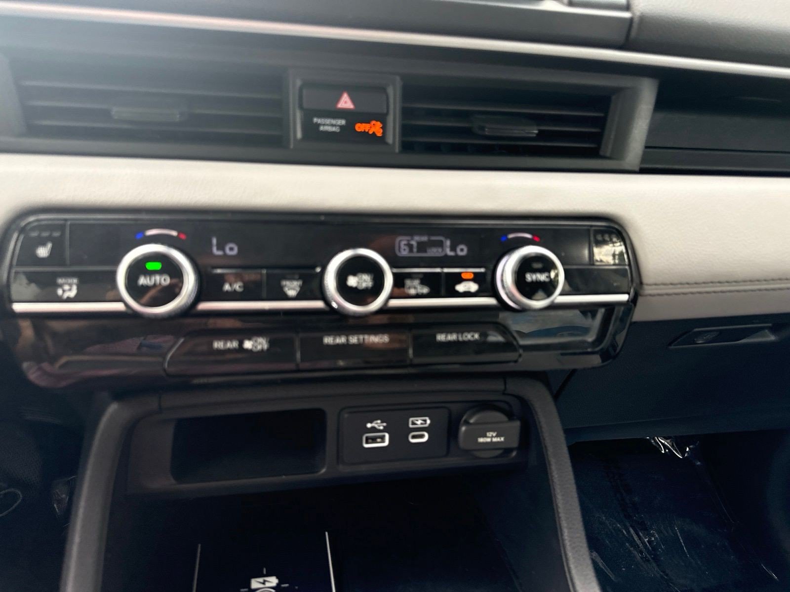 Certified 2023 Honda Pilot Touring image 30