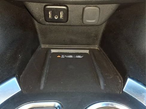 Used 2023 Chevrolet Traverse LT w/ LPO, Floor Liner Package AWD/4WD image 22