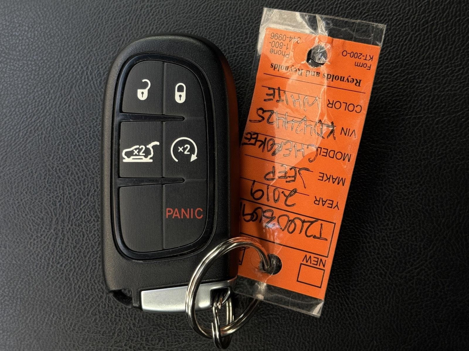 Used 2019 Jeep Cherokee High Altitude AWD/4WD image 41