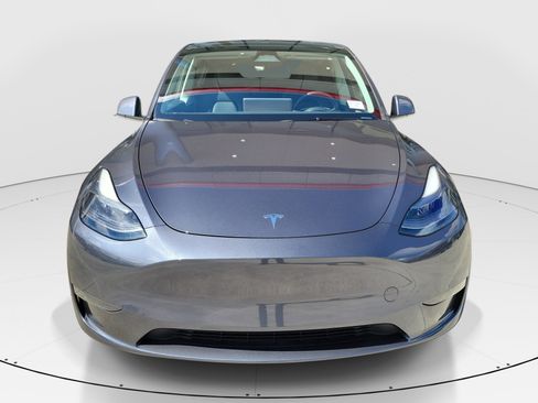 Used 2023 Tesla Model Y Long Range AWD/4WD image 2