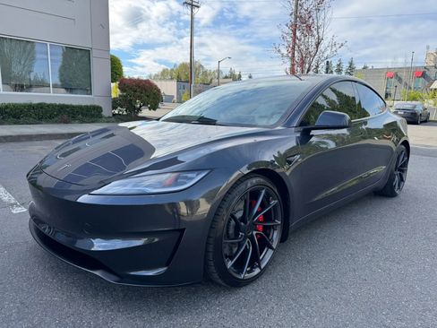 Used 2024 Tesla Model 3 Performance image 4