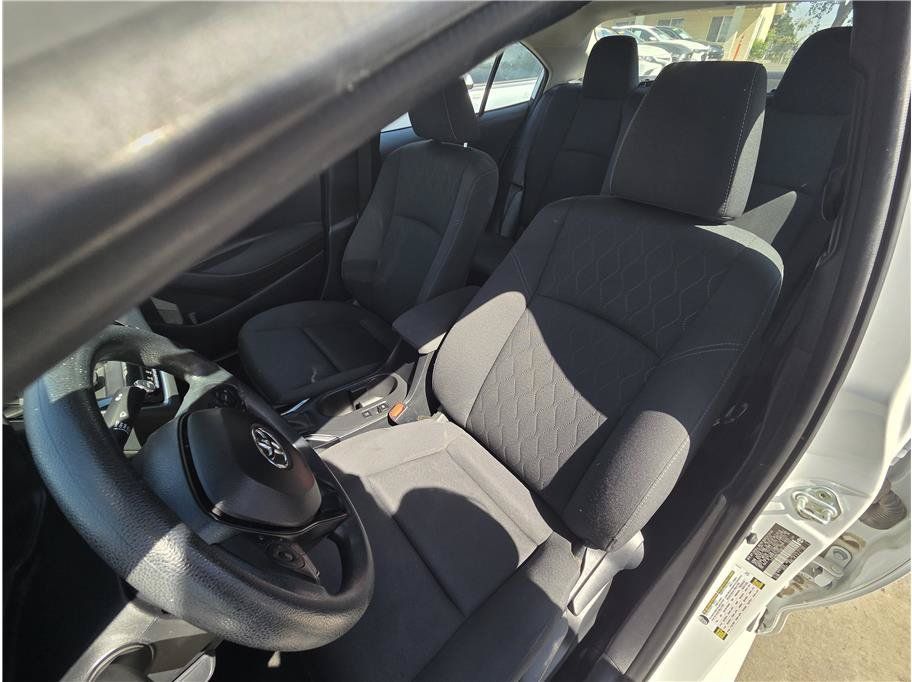 Used 2023 Toyota Corolla LE FWD image 13