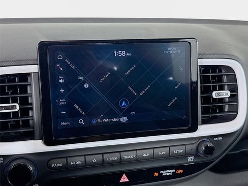 Certified 2023 Hyundai Venue Limited w/ Cargo Package FWD image 31
