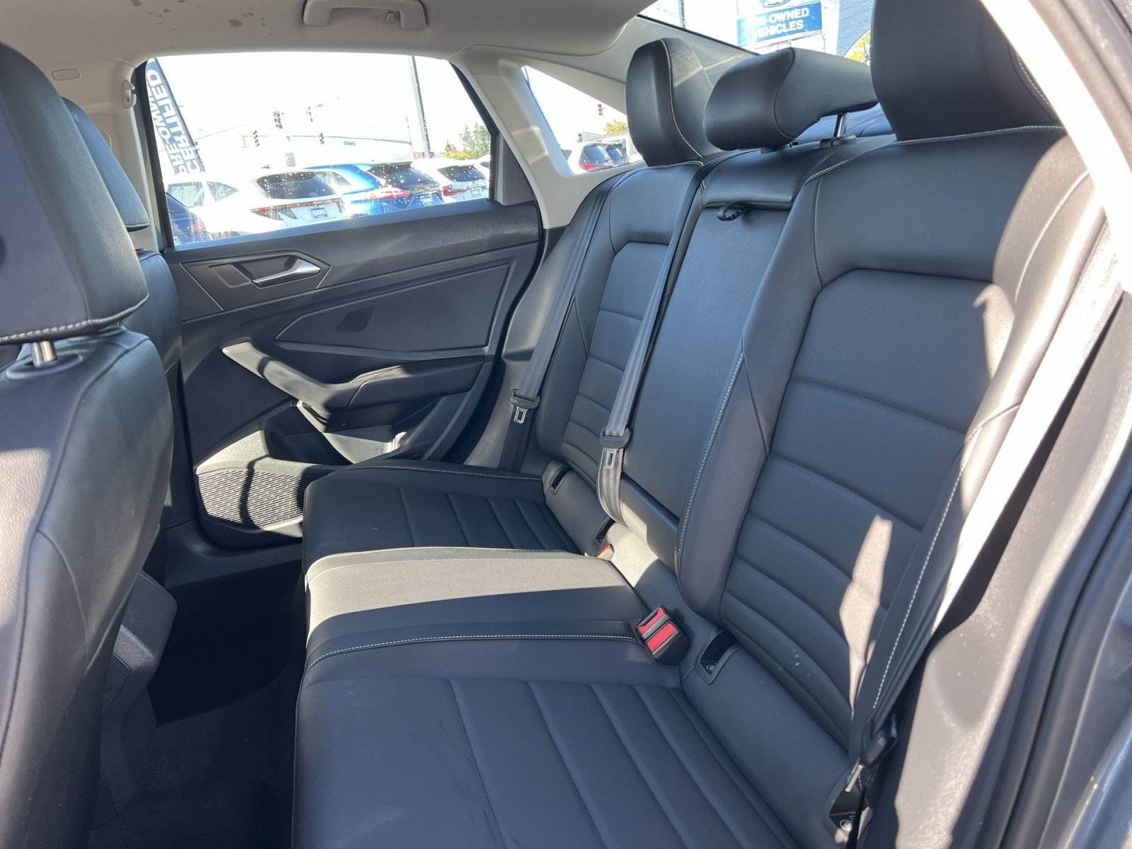 Used 2024 Volkswagen Jetta SE FWD image 23