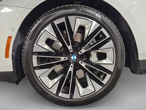 Certified 2026 BMW 530i w/ Premium Package RWD image 23