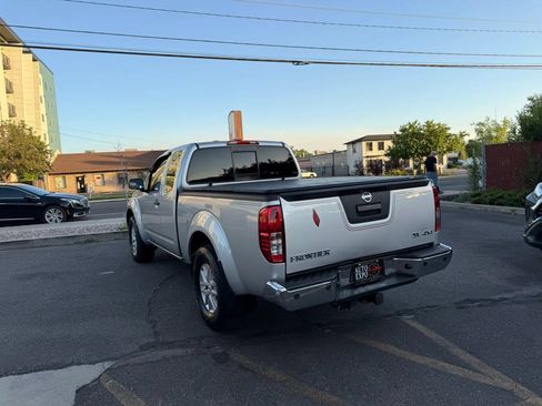 Used 2019 Nissan Frontier SV w/ Value Truck Package AWD/4WD image 7