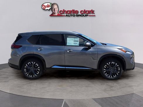 New 2026 Nissan Rogue Platinum AWD/4WD image 7