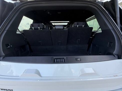 Used 2026 Ford Expedition Platinum w/ Stealth Appearance Package AWD/4WD image 39