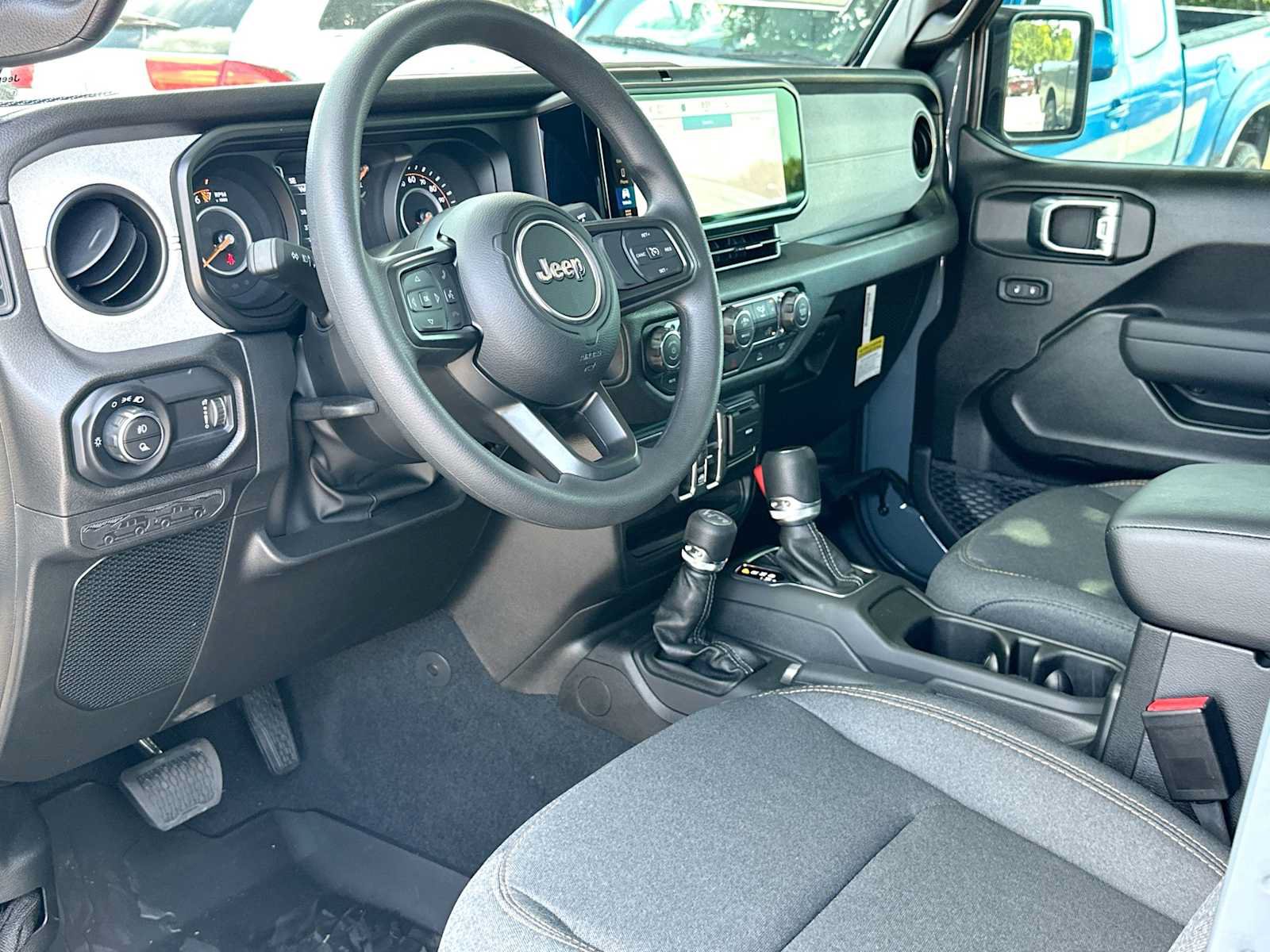 New 2026 Jeep Gladiator Sport AWD/4WD image 18