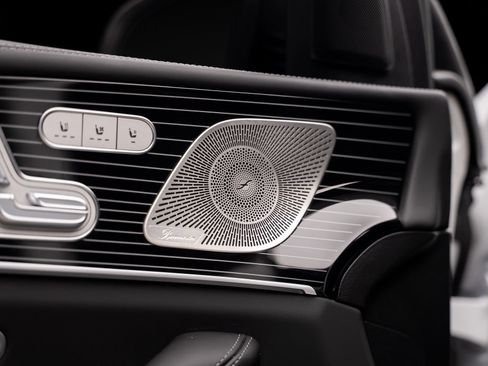 Used 2025 Mercedes-Benz GLS 63 AMG 4MATIC image 62